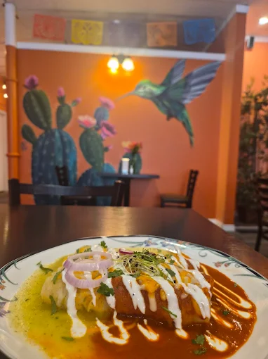 Casa Colibrí in Orillia, Ontario